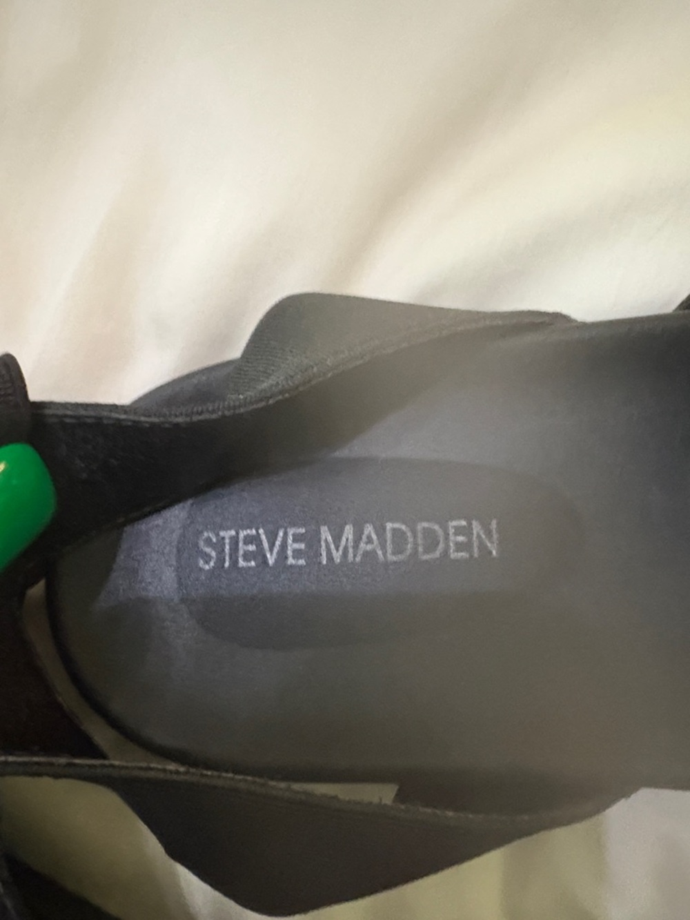 Steve Madden Black Elastic Strap  Sandals size 9.5 - Picture 2 of 6